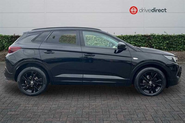 Used Vauxhall Grandland 2022 for sale - 76298575: Photo 2