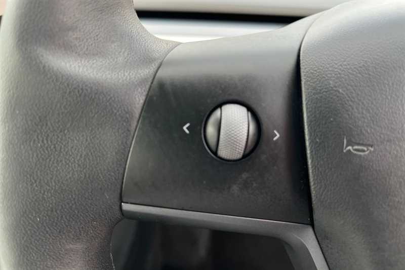 Used Tesla Model 3 2021 for sale - 76463307: Photo 21