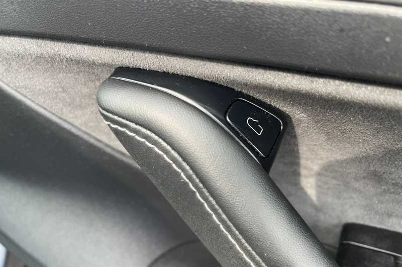 Used Tesla Model 3 2021 for sale - 76463307: Photo 36