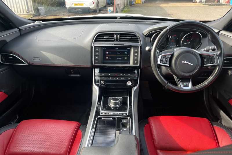 Used Jaguar XE 2018 for sale - 78130698: Photo 13