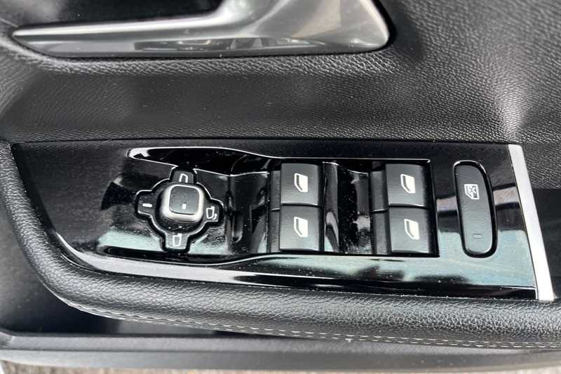 Used Vauxhall Astra 2024 for sale - 76852624: Photo 16