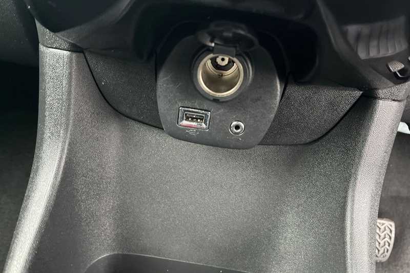 Used Toyota AYGO 2014 for sale - 77295649: Photo 19