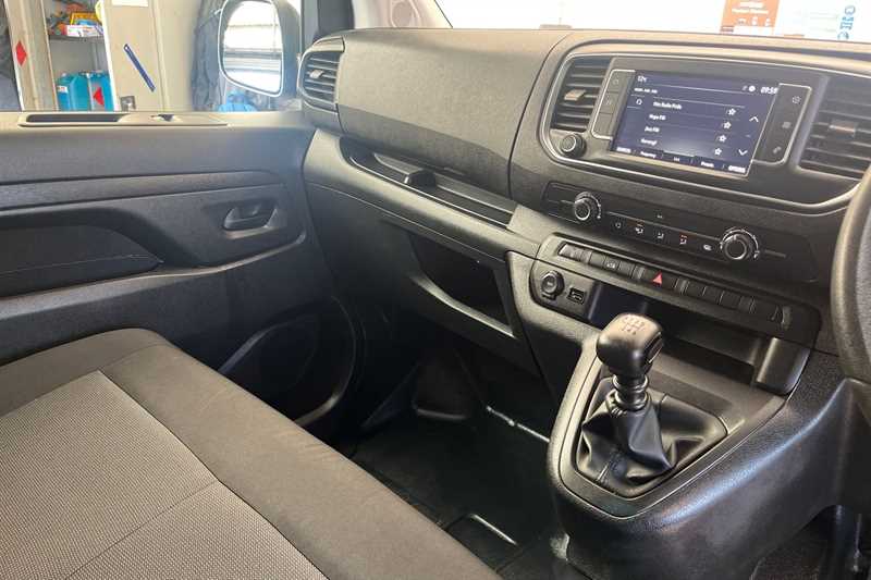 Used Vauxhall Vivaro for sale - 77863934: Photo 14