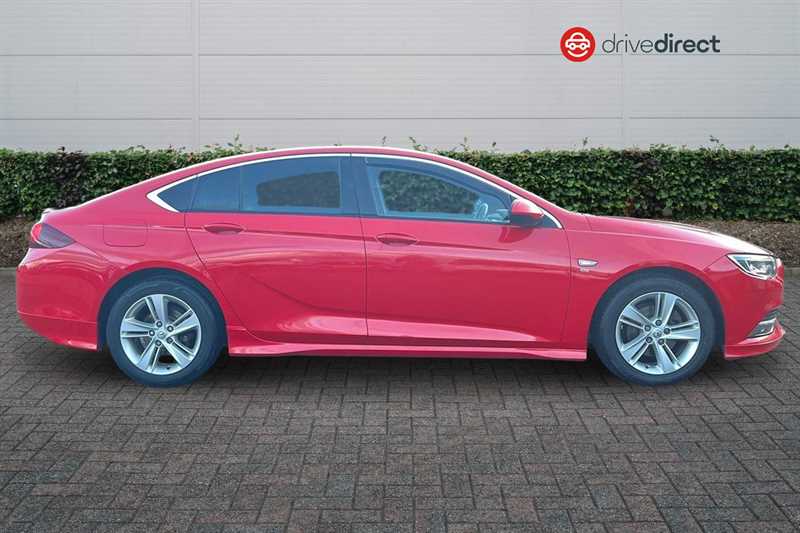 Used Vauxhall Insignia 2018 for sale - 76805752: Photo 2