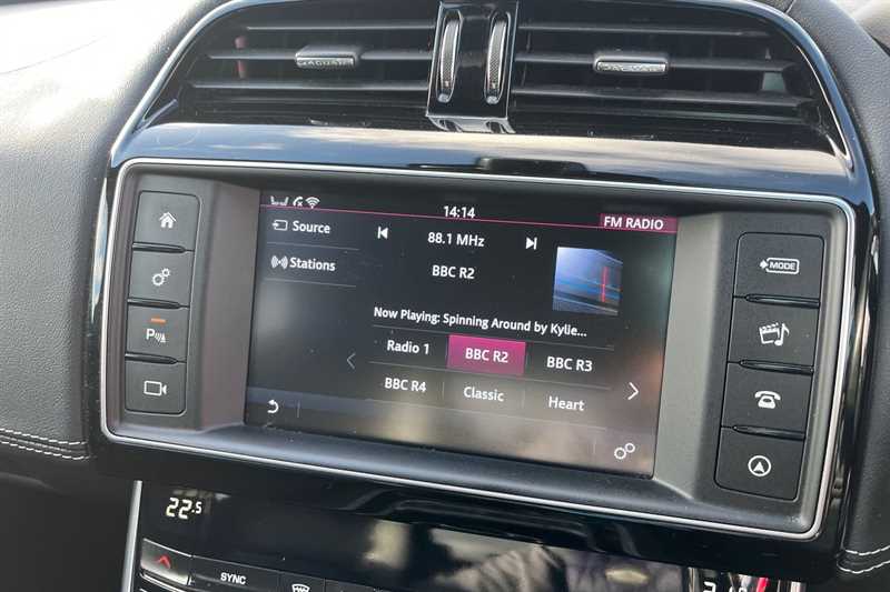 Used Jaguar XE 2016 for sale - 77886734: Photo 17