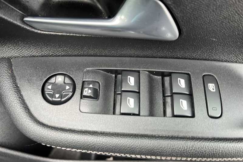 Used Vauxhall Mokka 2023 for sale - 76939337: Photo 16