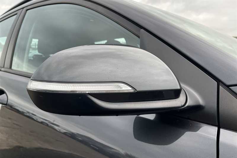 Used Kia Stonic for sale - 76733668: Photo 34