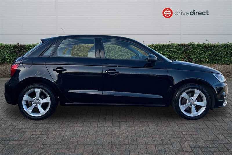 Used Audi A1 2016 for sale - 76462529: Photo 2