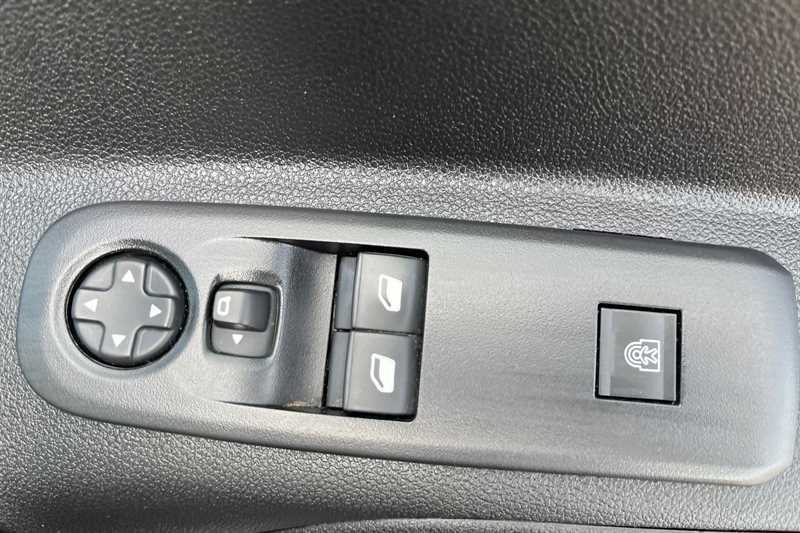 Used Vauxhall Combo Life 2019 for sale - 76489718: Photo 16