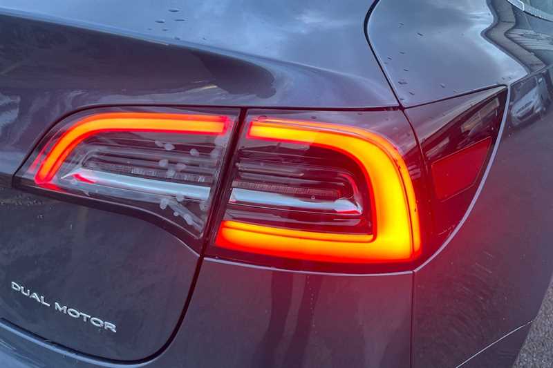 Used Tesla Model 3 2019 for sale - 77362505: Photo 32