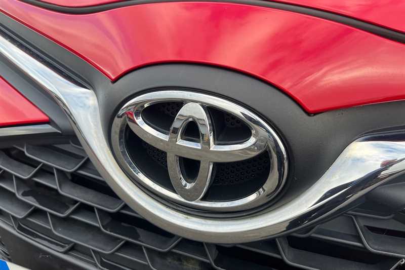 Used Toyota Yaris 2015 for sale - 77553925: Photo 30