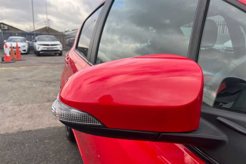 Used Toyota Yaris 2015 for sale - 77553925: Photo 34