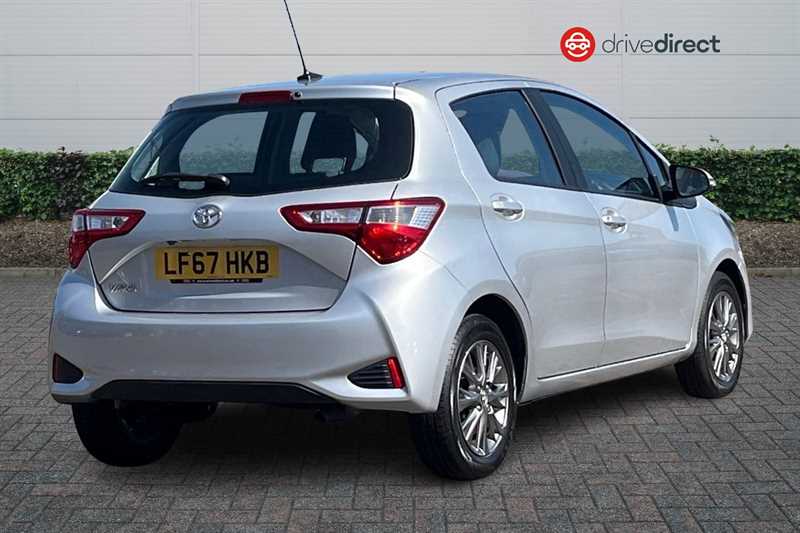 Used Toyota Yaris 2017 for sale - 78174069: Photo 3