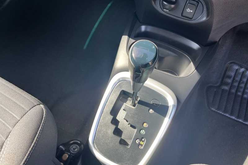 Used Toyota Yaris 2017 for sale - 78174069: Photo 37