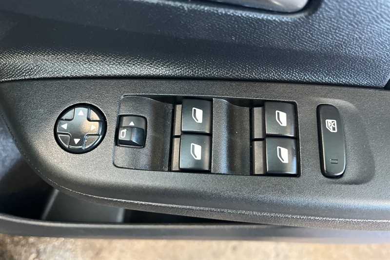 Used Vauxhall Corsa 2023 for sale - 77863564: Photo 16