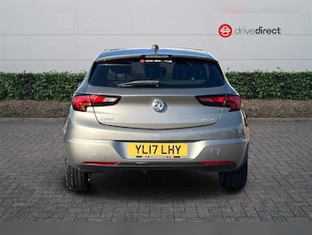 Used Vauxhall Astra 2017 for sale - 76088223: Photo 4