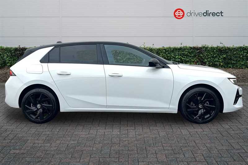 Used Vauxhall Astra 2024 for sale - 76955688: Photo 2