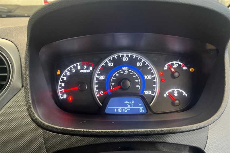 Used Hyundai i10 for sale - 77335105: Photo 20