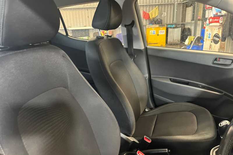 Used Hyundai i10 for sale - 77335105: Photo 23