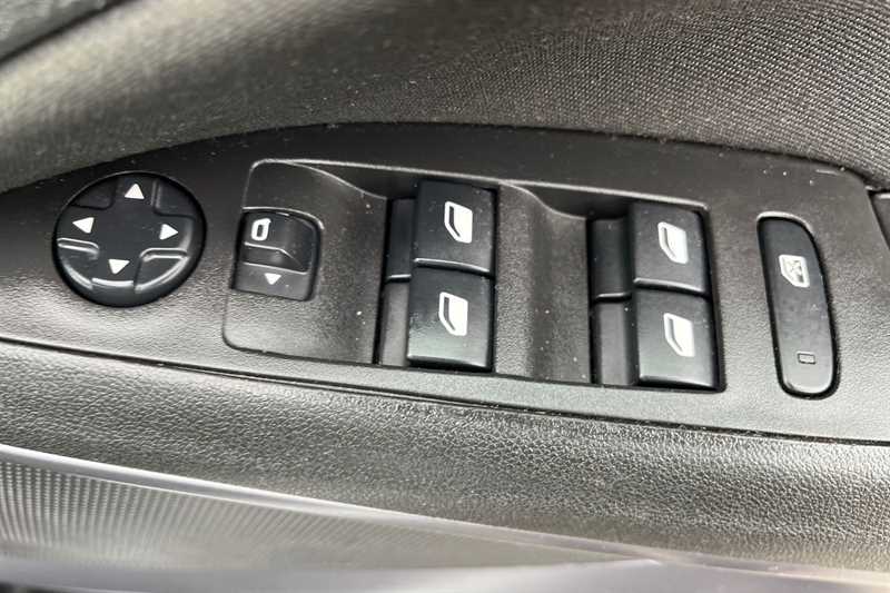 Used Vauxhall Crossland for sale - 76462639: Photo 16