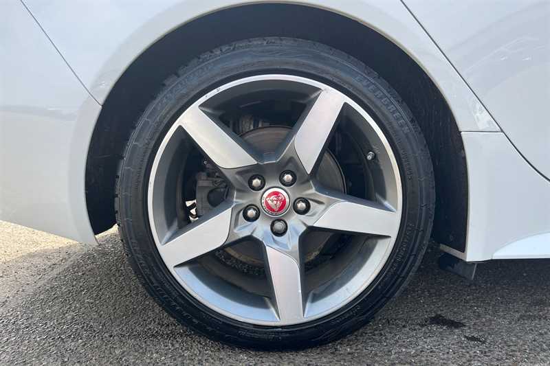 Used Jaguar XE 2018 for sale - 77887478: Photo 11