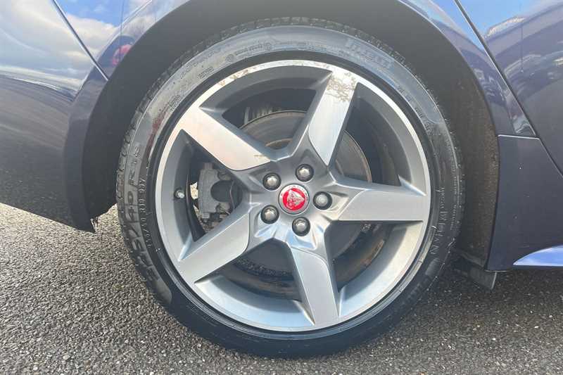 Used Jaguar XE 2016 for sale - 77943936: Photo 10