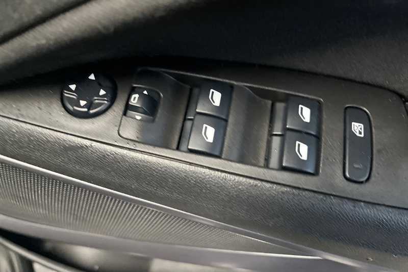 Used Vauxhall Crossland 2021 for sale - 76930016: Photo 16