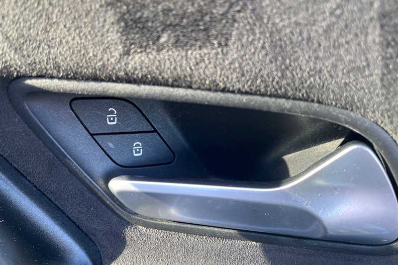 Used Mercedes-Benz A-Class for sale - 77309023: Photo 39