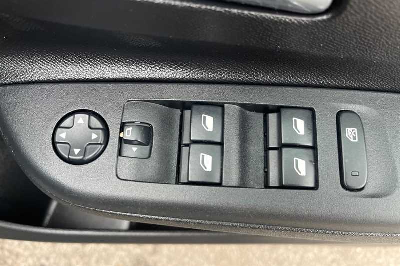 Used Vauxhall Corsa for sale - 76529744: Photo 16