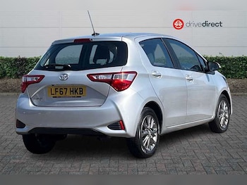 Used Toyota Yaris 2017 for sale - 78322570: Photo