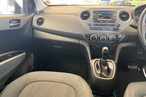 Used Hyundai i10 2019 for sale - 75981521: Photo 14