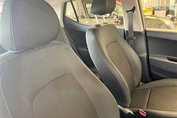 Used Hyundai i10 2019 for sale - 75981521: Photo 23