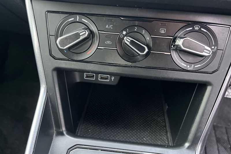 Used Volkswagen Polo 2019 for sale - 76858244: Photo 15