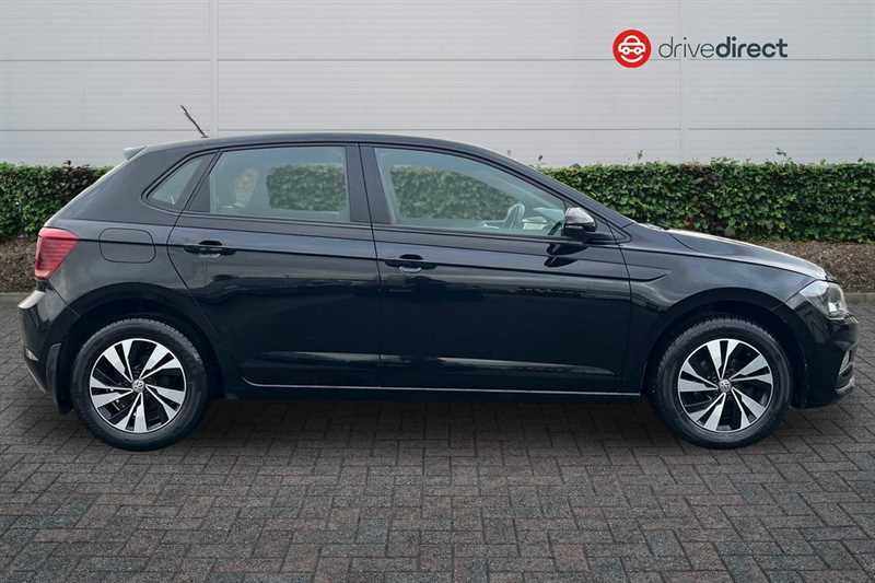 Used Volkswagen Polo 2019 for sale - 76858244: Photo 2