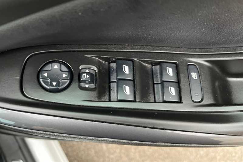 Used Vauxhall Grandland X 2020 for sale - 76624104: Photo 16