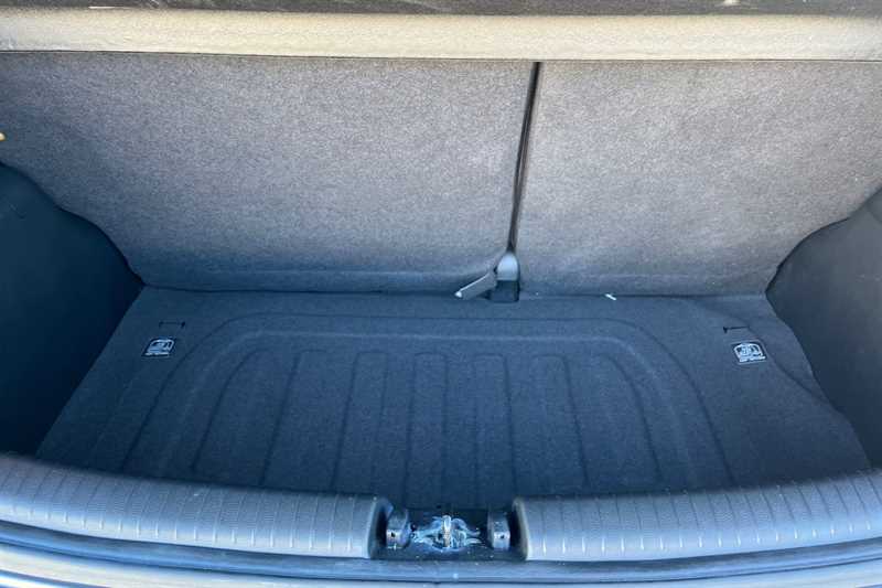 Used Hyundai i10 2019 for sale - 76517255: Photo 25