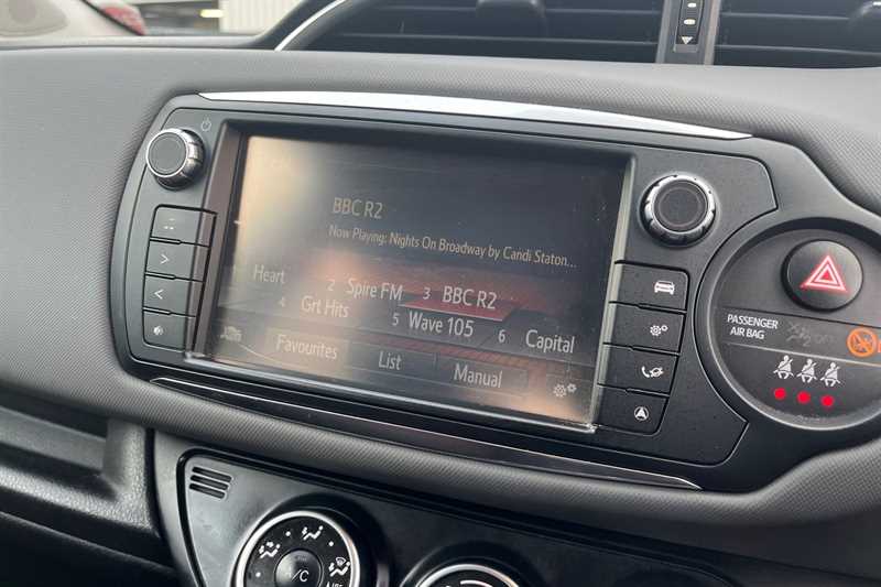 Used Toyota Yaris 2015 for sale - 77566266: Photo 17