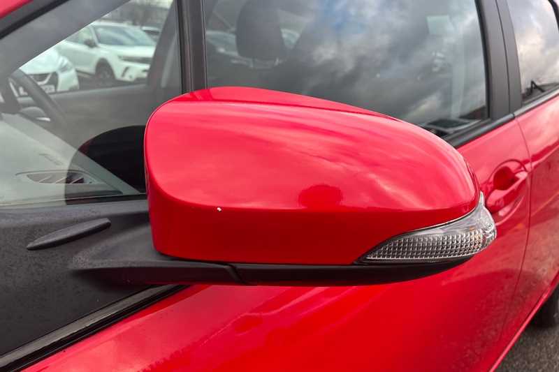 Used Toyota Yaris 2015 for sale - 77566266: Photo 35