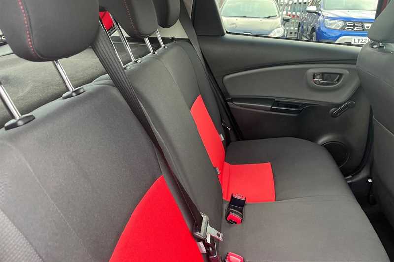 Used Toyota Yaris 2015 for sale - 77566266: Photo 38