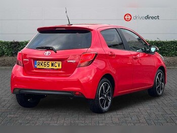 Used Toyota Yaris 2015 for sale - 77566266: Photo