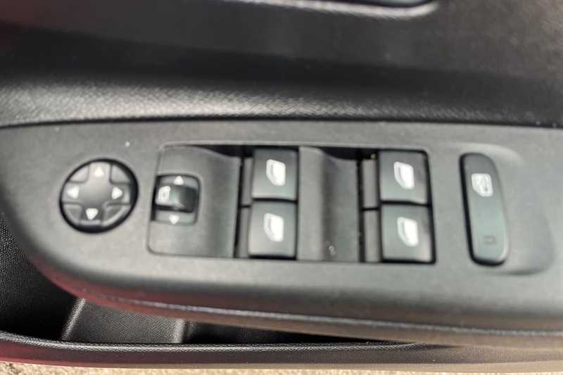 Used Vauxhall Corsa 2023 for sale - 78130976: Photo 16