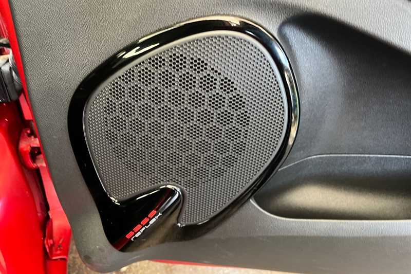 Used Renault Clio for sale - 77309246: Photo 27