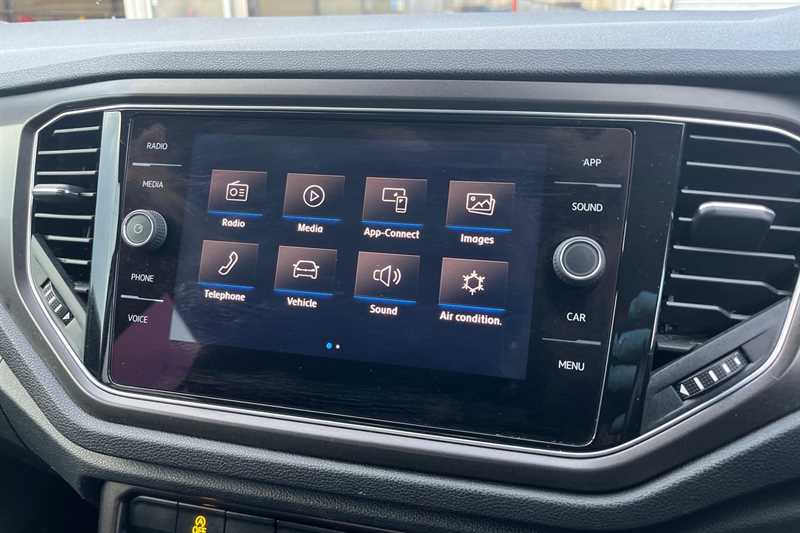 Used Volkswagen T-Roc 2018 for sale - 76790820: Photo 18