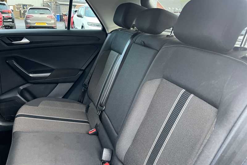 Used Volkswagen T-Roc 2018 for sale - 76790820: Photo 24