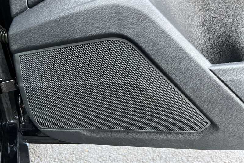 Used Volkswagen T-Roc 2018 for sale - 76790820: Photo 27