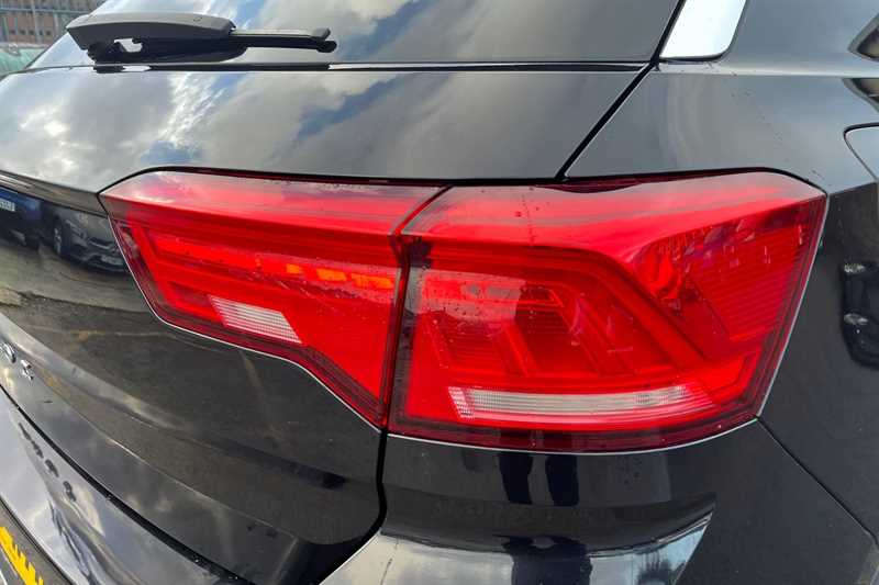 Used Volkswagen T-Roc 2018 for sale - 76790820: Photo 32