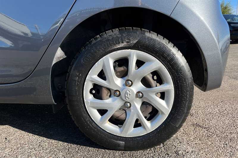 Used Hyundai i10 2019 for sale - 76489306: Photo 12