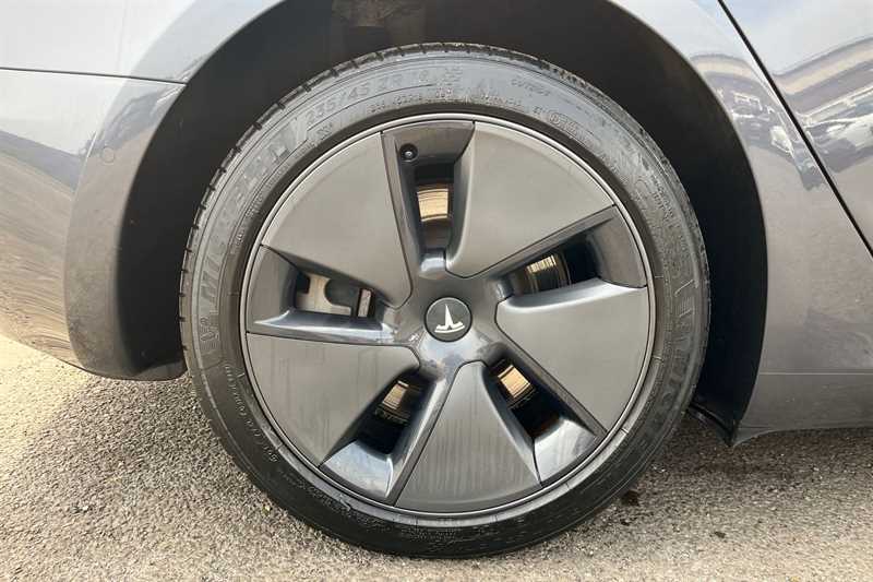 Used Tesla Model 3 2021 for sale - 76448872: Photo 11