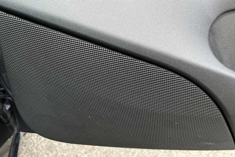 Used Tesla Model 3 2021 for sale - 76448872: Photo 27