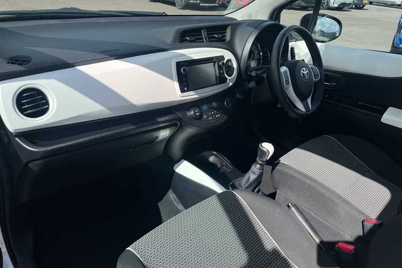 Used Toyota Yaris 2014 for sale - 78160611: Photo 40